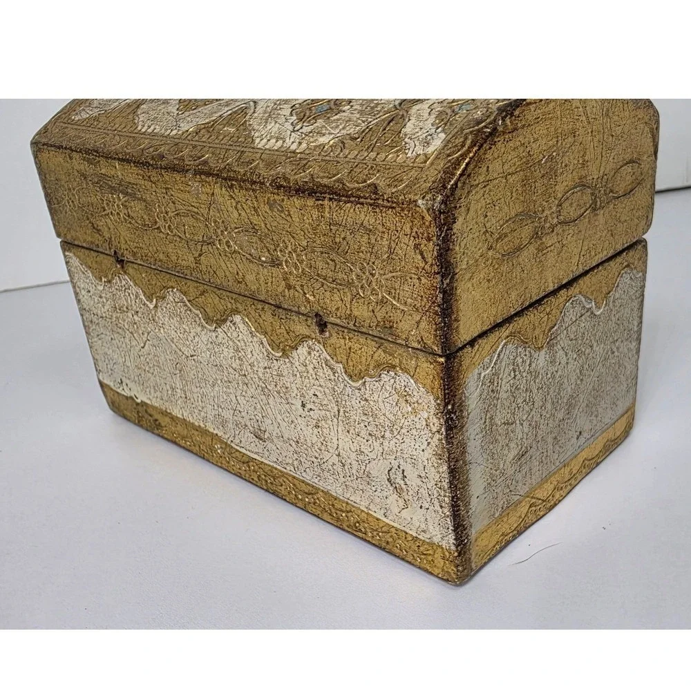 Vintage Florentine Italian Gilt Wood Jewelry Box Gold Leaf Domed Trinket Chest